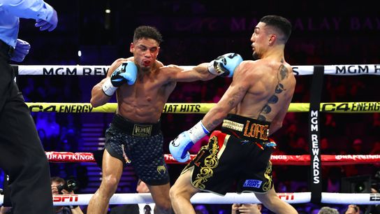 Teofimo Lopez wins unanimous decision in awful fight that drops both fighters' stock taken Michelob Ultra Center (Boxing). Photo by Mikey WilliamsTop Rank